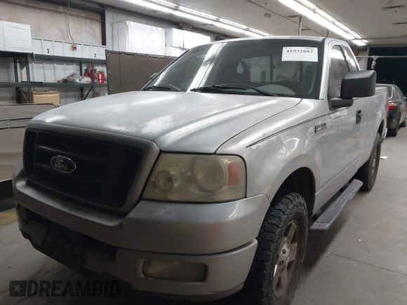 2004 Ford F-150 XL z VIN 1FTRF12W84NB37032, wystawiony jako IAAI lot #41932882 z przebiegiem 244 800 mil mil oraz . Historia ofert i sprzedaży dostępna na DreamBid. Obrazek 2.