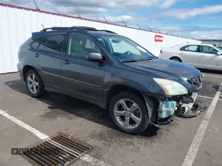 2004 Lexus RX 330 with VIN JTJGA31U540026062, listed as a IAAI auction lot 41852340 with 230,227 mi miles. Bid and sale history available at carsss.com. Image 1.