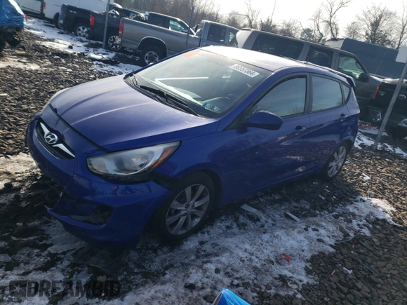 2012 Hyundai Accent SE with VIN KMHCU5AEXCU025845, listed as a Copart auction lot 86557364 with 117,262 mi miles and Salvage Title. Bid and sale history available at carsss.com. Image 1.