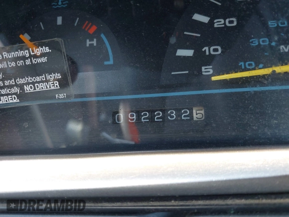1996 Oldsmobile Cutlass Ciera 1SA VX5 z VIN 1G3AJ55M6T6397371, wystawiony jako IAAI lot #42222459 z przebiegiem 92 232 mil mil oraz . Historia ofert i sprzedaży dostępna na DreamBid. Obrazek 15.
