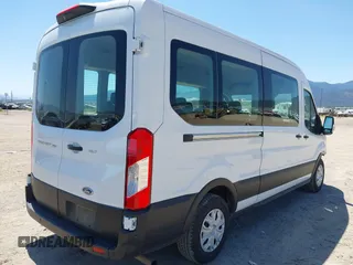 2022 Ford Transit Passenger XL with VIN 1FBAX2C83NKA19834, listed as a IAAI auction lot 42616998 with 49,880 mi miles and . Bid and sale history available at DreamBid. Image 4.