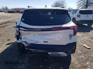 2024 Kia Seltos EX with VIN KNDERCAA9R7592829, listed as a Copart auction lot 46062215 with 13,914 mi miles and Salvage Title. Bid and sale history available at carsss.com. Image 6.