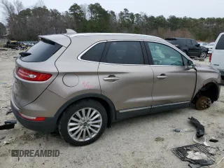2019 Lincoln MKC Standard z VIN 5LMCJ1C9XKUL26497, wystawiony jako Copart lot #45780825 z przebiegiem 32 216 mil mil oraz Szkoda całkowita • Salvage title. Historia ofert i sprzedaży dostępna na DreamBid. Obrazek 3.