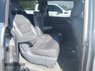2007 Honda Odyssey EX-L z VIN 5FNRL38697B063344, wystawiony jako IAAI lot #42177286 z przebiegiem 230 773 mil mil oraz . Historia ofert i sprzedaży dostępna na DreamBid. Obrazek 8.