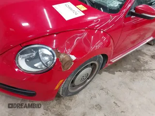 2013 Volkswagen Beetle 2.5L with VIN 3VWJP7AT3DM606135, listed as a IAAI auction lot 42006924 with 78,534 mi miles and . Bid and sale history available at DreamBid. Image 17.