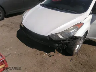 2013 Hyundai Elantra GLS PZEV with VIN 5NPDH4AE3DH444655, listed as a IAAI auction lot 41841125 with 93,338 mi miles. Bid and sale history available at carsss.com. Image 6.