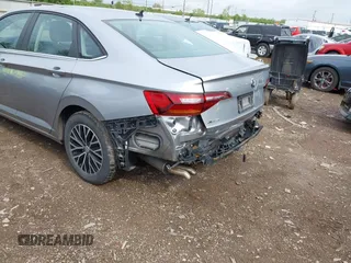 2019 Volkswagen Jetta S с VIN 3VWC57BU1KM169304, выставлен на аукционе IAAI как лот 42124012 с пробегом 102 515 миль миль и . История ставок и продаж доступна на DreamBid. Изображение 6.