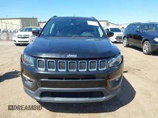 2018 Jeep Compass Latitude with VIN 3C4NJDBB6JT101024, listed as a IAAI auction lot 42061228 with 48,771 mi miles. Bid and sale history available at carsss.com. Image 12.