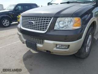 2005 Ford Expedition Eddie Bauer with VIN 1FMFU18505LA87694, listed as a IAAI auction lot 42068733 with 160,509 mi miles. Bid and sale history available at carsss.com. Image 6.