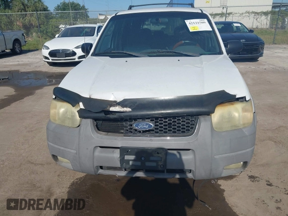 2002 Ford Escape XLT Choice with VIN 1FMYU03132KD02414, listed as a IAAI auction lot 42121509 with 218,148 mi miles and . Bid and sale history available at DreamBid. Image 6.