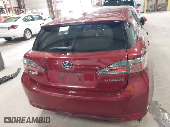 2011 Lexus CT 200h z VIN JTHKD5BH6B2042420, wystawiony jako IAAI lot #41700918 z przebiegiem 131 348 mil mil oraz . Historia ofert i sprzedaży dostępna na DreamBid. Obrazek 16.