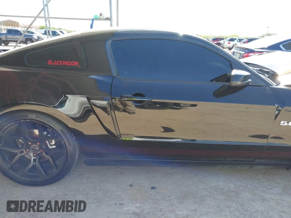 2014 Ford Mustang GT with VIN 1ZVBP8CF6E5309367, listed as a IAAI auction lot 42013913 with 147,786 mi miles and . Bid and sale history available at DreamBid. Image 13.