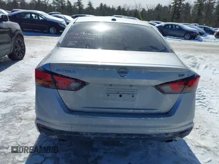 2019 Nissan Altima 2.5 SR with VIN 1N4BL4CV0KC120287, listed as a IAAI auction lot 41580295 with 103,339 mi miles. Bid and sale history available at carsss.com. Image 16.