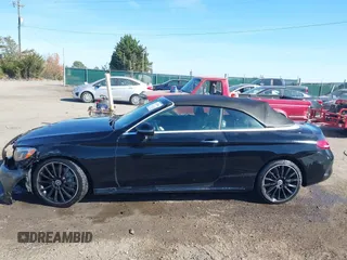 2018 Mercedes-Benz C 300 с VIN WDDWK4KBXJF653191, выставлен на аукционе IAAI как лот 40731846 с пробегом 77 176 миль миль и . История ставок и продаж доступна на DreamBid. Изображение 13.