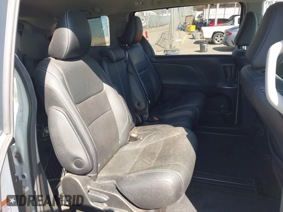 2016 Toyota Sienna SE с VIN 5TDXK3DC0GS702003, выставлен на аукционе IAAI как лот 41957604 с пробегом 41 409 миль миль и . История ставок и продаж доступна на DreamBid. Изображение 8.