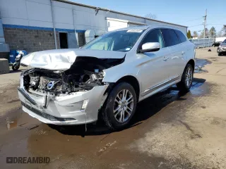 2016 Volvo XC60 T5 Premier with VIN YV4612RK2G2839974, listed as a Copart auction lot 48962685 with 117,030 mi miles and Salvage Title. Bid and sale history available at carsss.com. Image 1.