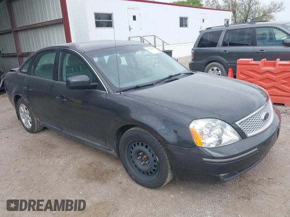 2007 Ford Five Hundred SEL z VIN 1FAHP24157G102902, wystawiony jako IAAI lot #42123329 z przebiegiem 105 468 mil mil oraz . Historia ofert i sprzedaży dostępna na DreamBid. Obrazek 1.