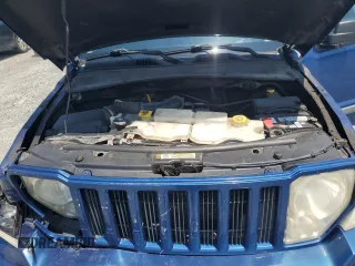 2010 Jeep Liberty Sport z VIN 1J4PN2GK7AW120664, wystawiony jako Copart lot #63191025 z przebiegiem 168 342 mil mil oraz Czysty tytuł • Clean title. Historia ofert i sprzedaży dostępna na DreamBid. Obrazek 12.
