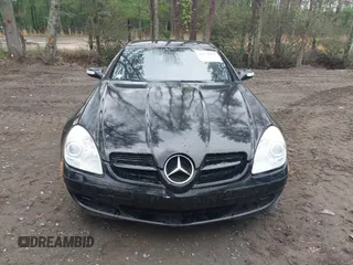 2007 Mercedes-Benz SLK 350 with VIN WDBWK56FX7F148904, listed as a IAAI auction lot 41975034 with 93,793 mi miles and . Bid and sale history available at DreamBid. Image 12.