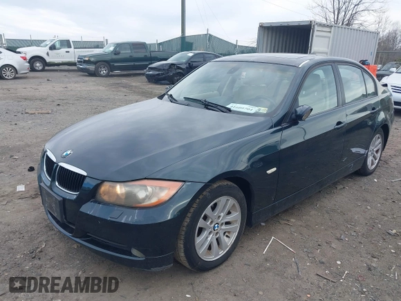 2006 BMW 3 Series 325xi with VIN WBAVD13516KT79513, listed as a IAAI auction lot 41609704 with 116,883 mi miles. Bid and sale history available at carsss.com. Image 17.