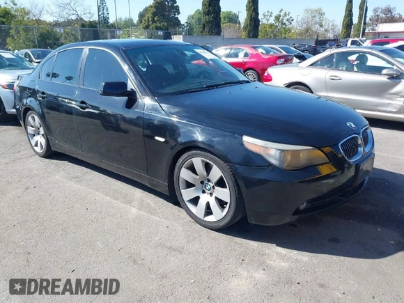 2007 BMW 5 Series 530i with VIN WBANE73517CM44520, listed as a IAAI auction lot 41840677 with 159,409 mi miles. Bid and sale history available at carsss.com. Image 1.