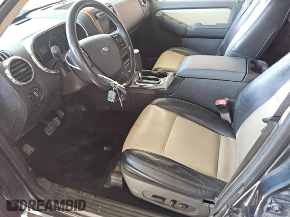 2010 Ford Explorer Eddie Bauer z VIN 1FMEU7E83AUA82099, wystawiony jako Copart lot #48391525 z przebiegiem 162 628 mil mil oraz Tytuł czysty. Historia ofert i sprzedaży dostępna na DreamBid. Obrazek 7.