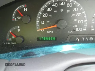 2000 Ford F-150 XL with VIN 1FTRF17W6YNA47683, listed as a IAAI auction lot 42480328 with 178,662 mi miles and . Bid and sale history available at DreamBid. Image 15.