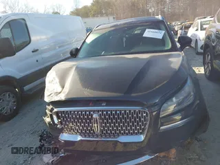 2020 Lincoln Corsair Standard z VIN 5LMCJ1C96LUL23436, wystawiony jako IAAI lot #41660834 z przebiegiem 72 831 mil mil oraz . Historia ofert i sprzedaży dostępna na DreamBid. Obrazek 12.