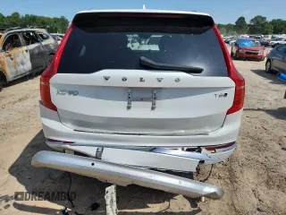 2022 Volvo XC90 Inscription z VIN YV4A22PL2N1823473, wystawiony jako Copart lot #61167815 z przebiegiem 69 200 mil mil oraz Szkoda całkowita • Salvage title. Historia ofert i sprzedaży dostępna na DreamBid. Obrazek 6.
