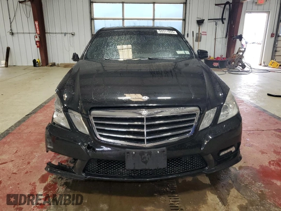 2011 Mercedes-Benz E 350 Luxury z VIN WDDHF8HB4BA355794, wystawiony jako Copart lot #55311855 z przebiegiem 120 843 mil mil oraz Szkoda całkowita • Salvage title. Historia ofert i sprzedaży dostępna na DreamBid. Obrazek 5.
