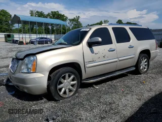 2008 GMC Yukon XL z VIN 1GKFC668X8J177571, wystawiony jako Copart lot #55578485 z przebiegiem 259 520 mil mil oraz Szkoda całkowita • Salvage title. Historia ofert i sprzedaży dostępna na DreamBid. Obrazek 1.