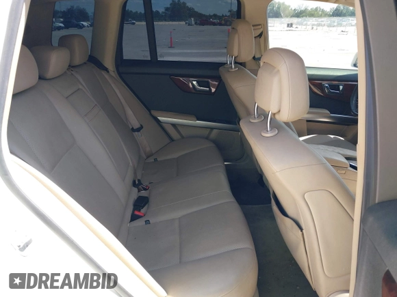 2010 Mercedes-Benz GLK 350 with VIN WDCGG5GB9AF375330, listed as a IAAI auction lot 42150159 with 236,323 mi miles and . Bid and sale history available at DreamBid. Image 8.