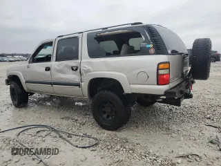 2004 Chevrolet Suburban LS with VIN 3GNGK26U94G178013, listed as a Copart auction lot 84435434 with 244,260 mi miles and Clean Title. Bid and sale history available at carsss.com. Image 2.