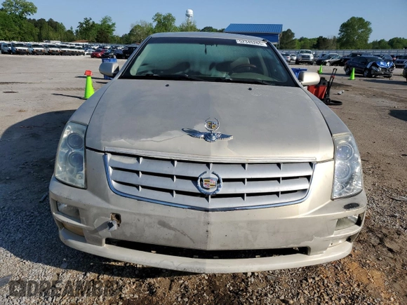 2007 Cadillac STS z VIN 1G6DW677970151227, wystawiony jako Copart lot #52345265 z przebiegiem 154 790 mil mil oraz Szkoda całkowita • Salvage title. Historia ofert i sprzedaży dostępna na DreamBid. Obrazek 5.