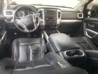 2016 Nissan Titan XD PRO-4X with VIN 1N6BA1F47GN511091, listed as a Copart auction lot 70413644 with 204,561 mi miles and Clean Title. Bid and sale history available at carsss.com. Image 8.