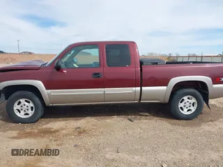 2003 Chevrolet Silverado 1500 LS with VIN 2GCEK19T631385785, listed as a IAAI auction lot 41813987 with 215,131 mi miles. Bid and sale history available at carsss.com. Image 14.