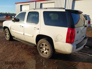 2008 GMC Yukon SLE w/3SA with VIN 1GKFC13C58R211994, listed as a IAAI auction lot 41278858 with 316,734 mi miles. Bid and sale history available at carsss.com. Image 3.