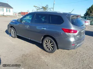 2016 Nissan Pathfinder Platinum with VIN 5N1AR2MM4GC622642, listed as a IAAI auction lot 41385398 with 154,193 mi miles. Bid and sale history available at carsss.com. Image 3.