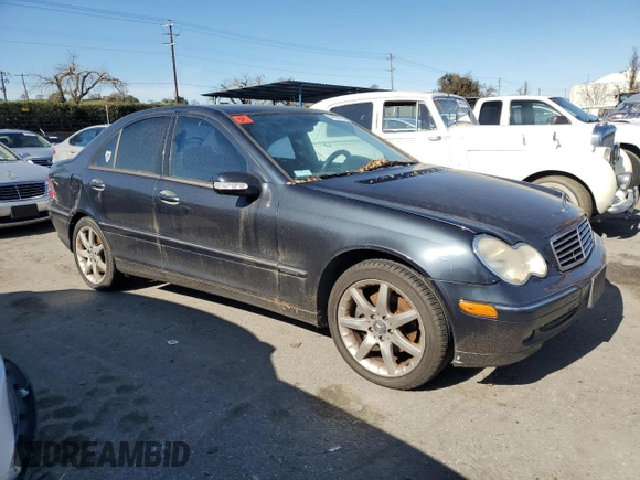 2003 Mercedes-Benz C 230/260/280/320 with VIN WDBRF64J23F402131, listed as a Copart auction lot 44803385 with 194,202 mi miles and Clean Title. Bid and sale history available at DreamBid. Image 4.