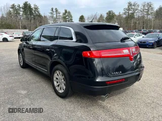 2019 Lincoln MKT with VIN 2LMHJ5NK8KBL01284, listed as a Copart auction lot 50058345 with 326,875 mi miles and Clean Title. Bid and sale history available at DreamBid. Image 3.