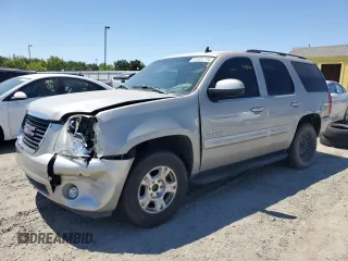 2007 GMC Yukon SLE with VIN 1GKFC13J27J328900, listed as a Copart auction lot 61531774 with 215,103 mi miles and Salvage Title. Bid and sale history available at carsss.com. Image 1.