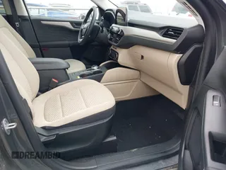 2022 Ford Escape SE Hybrid с VIN 1FMCU9BZ0NUA79005, выставлен на аукционе IAAI как лот 42123629 с пробегом 47 690 миль миль и . История ставок и продаж доступна на DreamBid. Изображение 5.