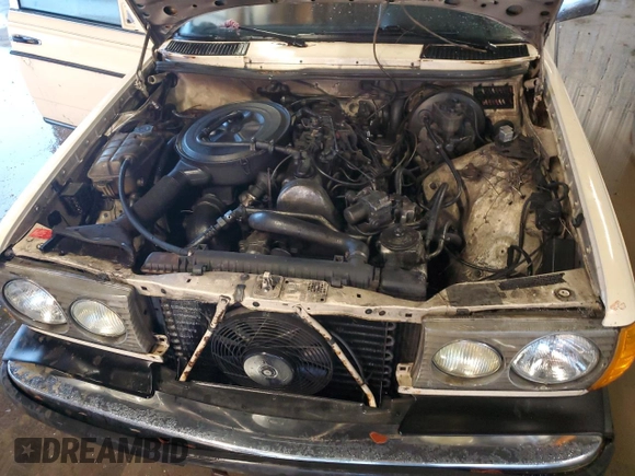 1983 Mercedes-Benz 300 D с VIN WDBAB33A0DB024215, выставлен на аукционе Copart как лот 82224054 с пробегом 101 197 миль миль и Чистый • Clean title. История ставок и продаж доступна на DreamBid. Изображение 11.
