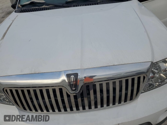 2004 Lincoln Navigator Luxury with VIN 5LMFU27R54LJ27497, listed as a Copart auction lot 75428574 with 0 mi miles and Non Repairable. Bid and sale history available at carsss.com. Image 11.