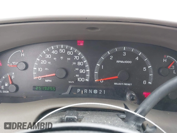 2000 Ford F-150 XL с VIN 1FTRX17L1YNA50543, выставлен на аукционе IAAI как лот 41864001 с пробегом 251 925 миль миль и . История ставок и продаж доступна на DreamBid. Изображение 7.