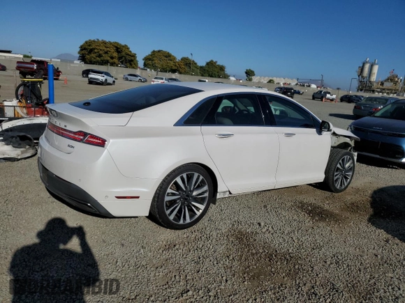 2017 Lincoln MKZ Hybrid Reserve with VIN 3LN6L5MU9HR603287, listed as a Copart auction lot 61403955 with 135,739 mi miles and Salvage title. Bid and sale history available at DreamBid. Image 3.
