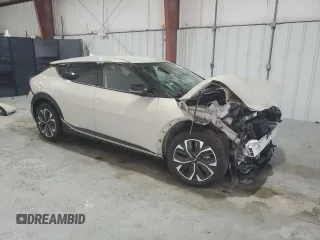 2024 Kia EV6 Wind with VIN KNDC34LA2R5192134, listed as a Copart auction lot 54619775 with 28,630 mi miles and Clean Title. Bid and sale history available at DreamBid. Image 4.