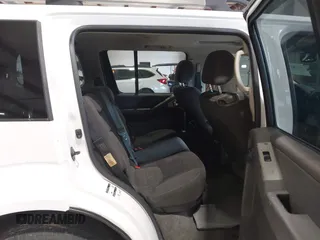2007 Nissan Pathfinder S z VIN 5N1AR18U47C648842, wystawiony jako IAAI lot #42187700 z przebiegiem 199 209 mil mil oraz . Historia ofert i sprzedaży dostępna na DreamBid. Obrazek 8.