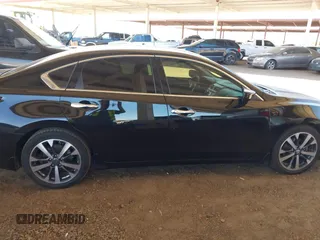 2017 Nissan Altima SV with VIN 1N4AL3AP2HC486044, listed as a IAAI auction lot 42029663 with 137,854 mi miles and . Bid and sale history available at carsss.com. Image 13.
