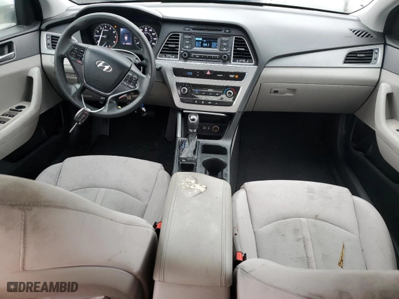 2015 Hyundai Sonata 2.4L SE with VIN 5NPE24AF2FH155557, listed as a Copart auction lot 85372854 with 269,581 mi miles and Clean Title. Bid and sale history available at carsss.com. Image 8.